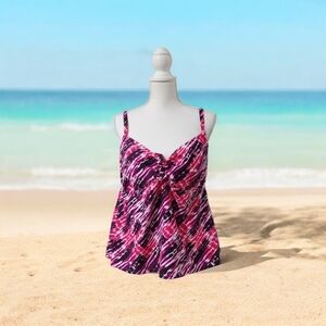 SHORE CLUB PINK AND PURPLE SWIMSUIT TOP SIZE 18 NWT